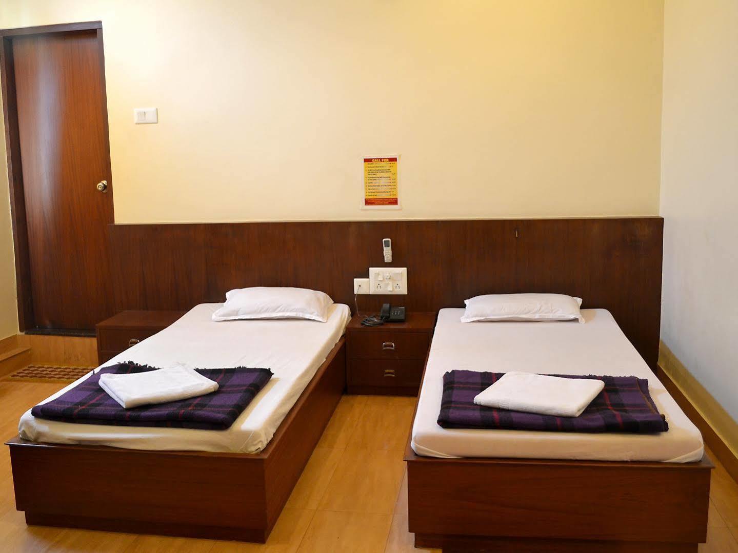 Hotel Kusum Bhilai Exterior photo
